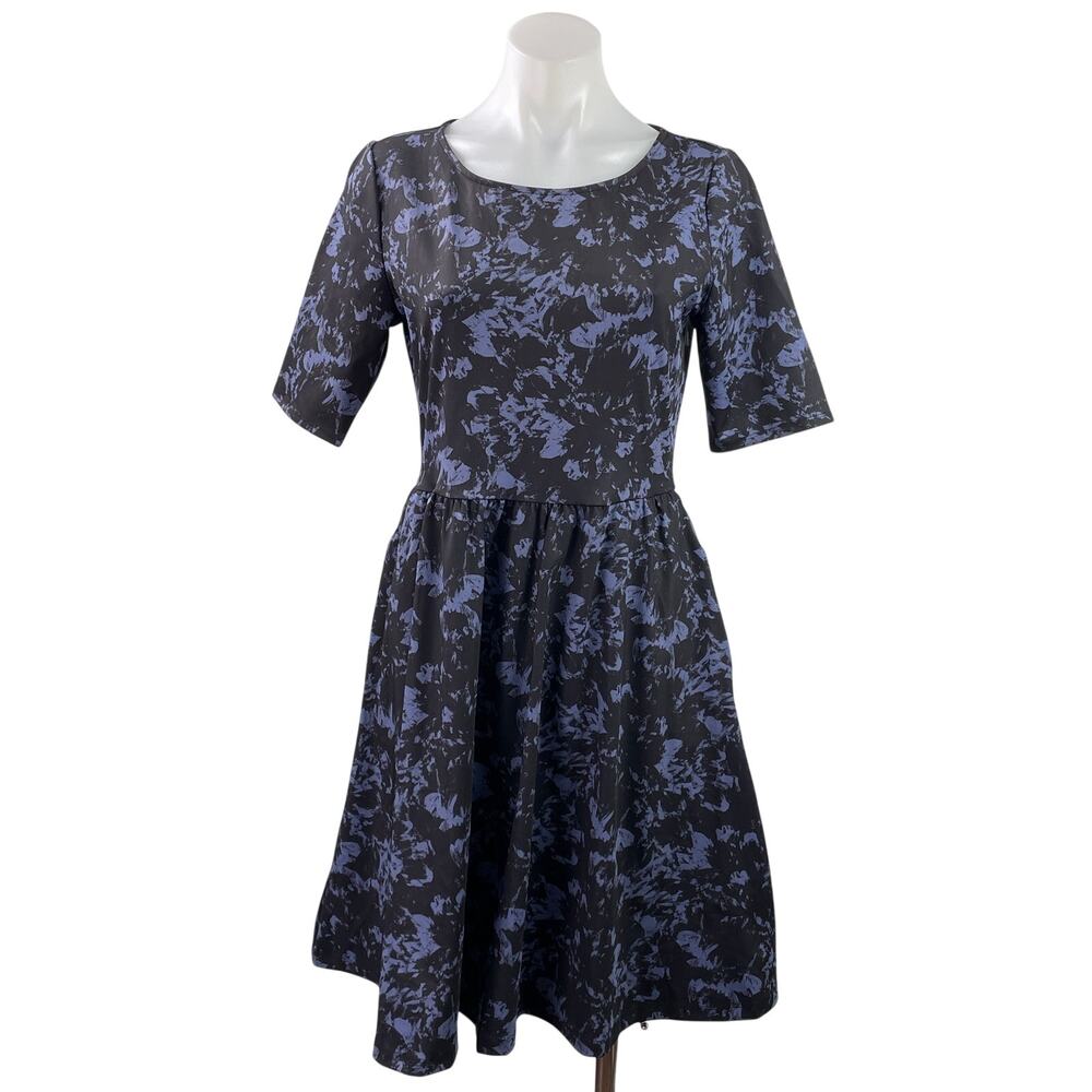 Trixie + Lulu Blue Printed Short Sleeve Round Neck Fit & Flare Mini Dress Size M